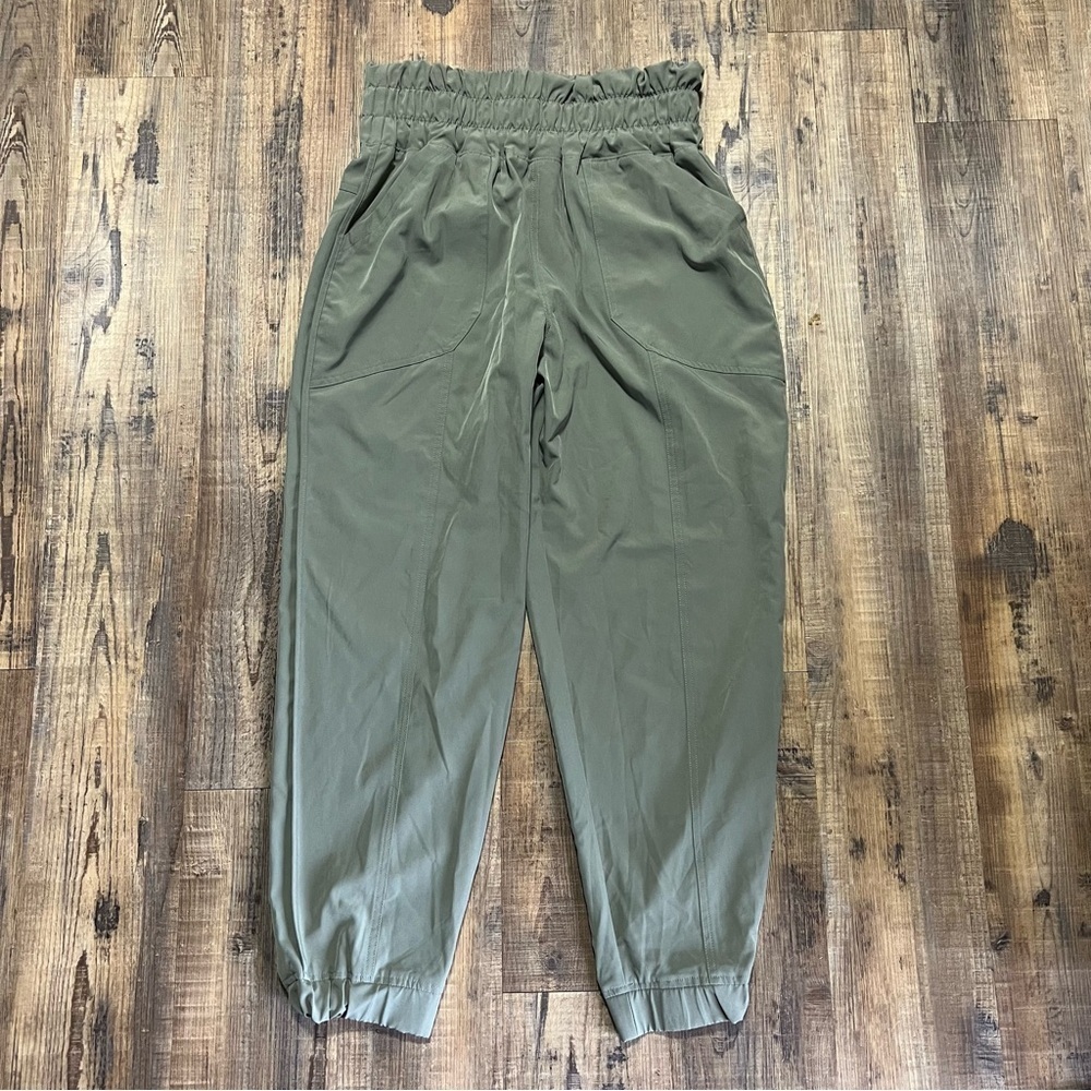 Vanilla Star Sage Green High Waisted Paperbag Waist Pants Size Large